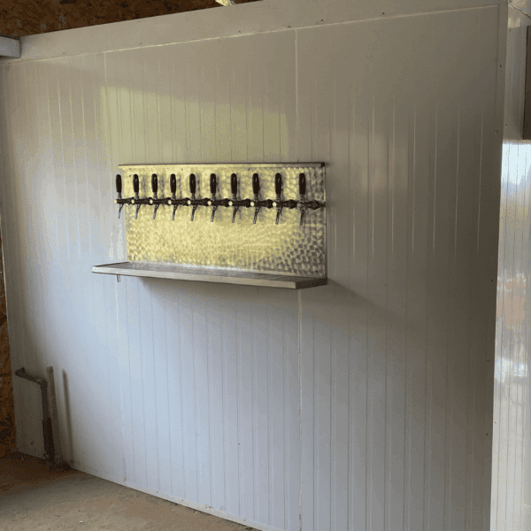 Cámara de frío con Beer Wall en Chile por Smart brew